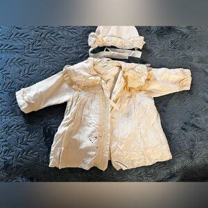 Vintage Precious Baby Cream Baby Coat and Bonnet Set. Christening set.